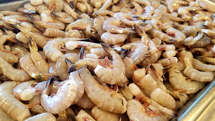 Raw, fresh shrimp