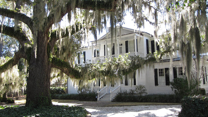 antebellum home