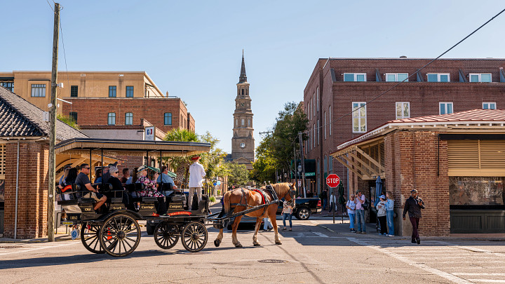 Old South Carriage company on the streets of Charleston